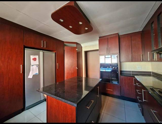 3 BEDROOM HOUSE FOR SALE IN TERENURE